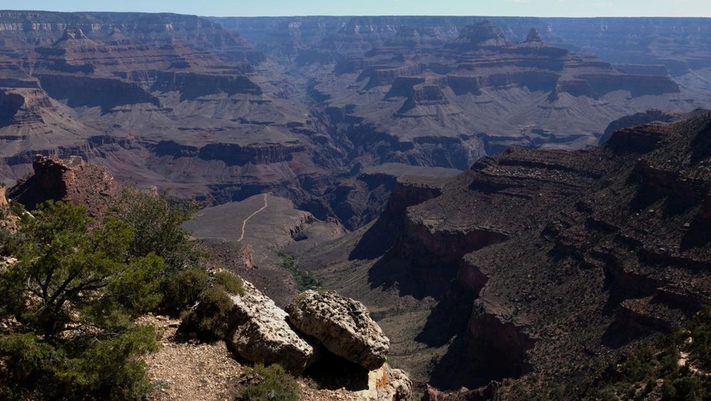 Ancaman Pemotongan Anggaran Ratusan Juta Dolar Guncang Taman Nasional Amerika Serikat Ancaman Pemotongan Anggaran Ratusan Juta Dolar Guncang Taman Nasional Amerika Serikat