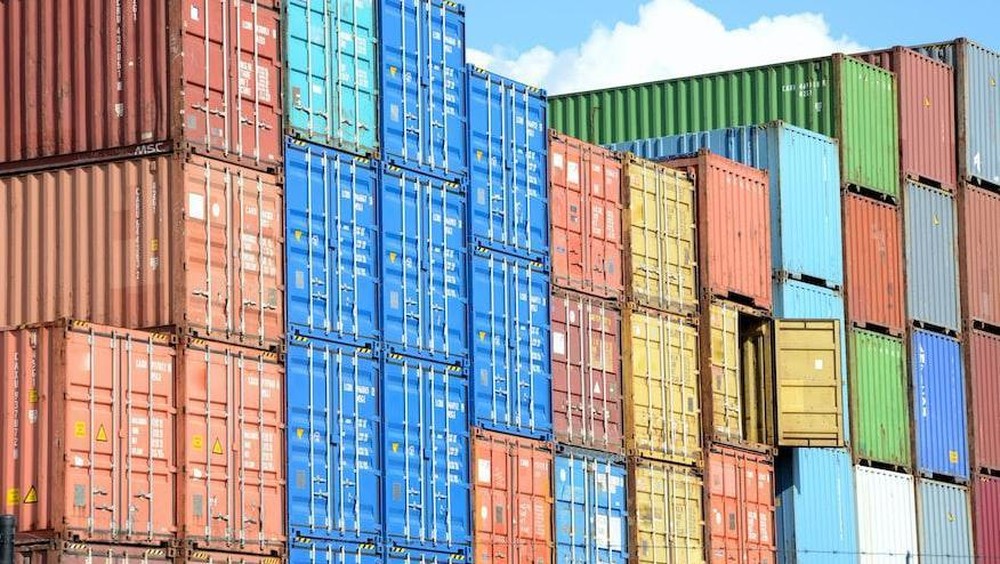 Neraca Perdagangan Indonesia Tetap Surplus untuk Bulan ke-61 Berturut-turut: Ketahanan Ekonomi di Tengah Dinamika Global Neraca Perdagangan Indonesia Tetap Surplus untuk Bulan ke-61 Berturut-turut: Ketahanan Ekonomi di Tengah Dinamika Global