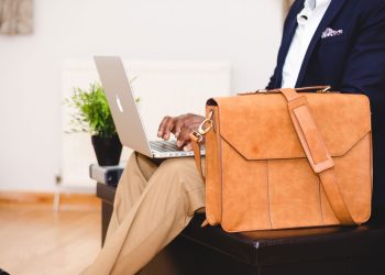 Indonesia’s Largest Fleet of Taxis Teams Up To Beat Ride-Hailing Apps